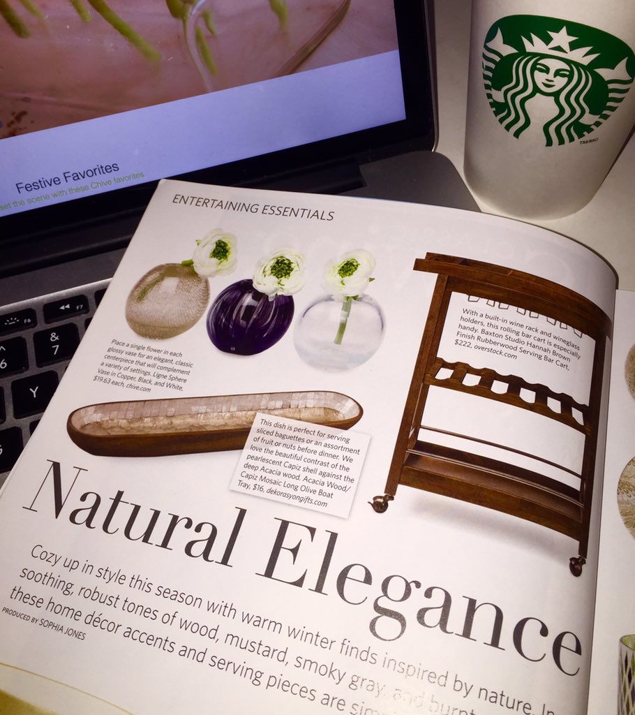 chiveinc's tweet photo. "Vase for an elegant, classic centerpiece." ❤️ thanks @celebrate_mag we think so to. https://t.co/Nc0VMWHi9G