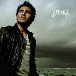 junprayer's tweet image. Simak sampul "Mama Papa Larang" ini melalui #Smule: smule.com/p/485435390_25… #SingKaraoke