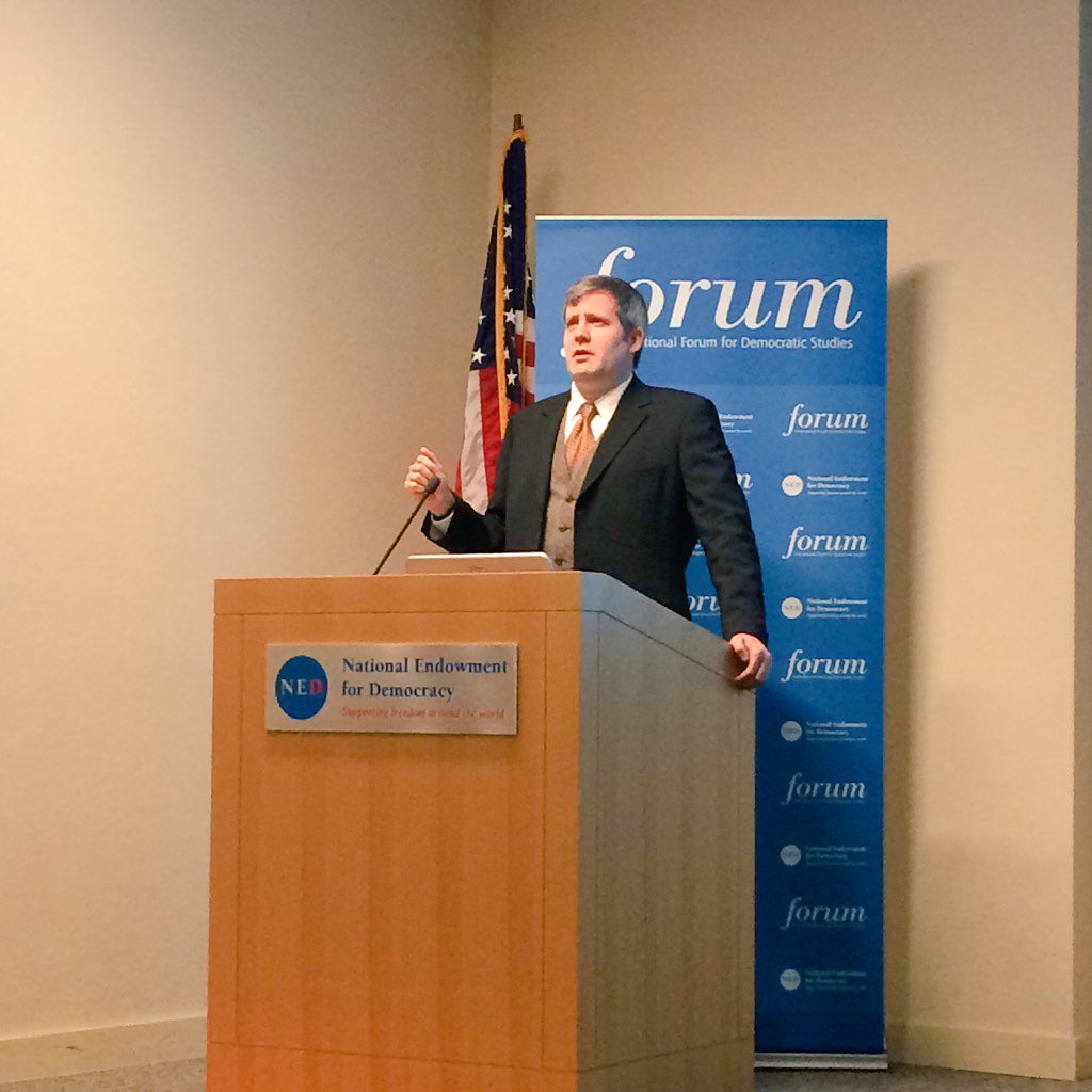 ErikaVeberyte's tweet image. Discussing #futureIoT 2 enhance democrats or empower autocracy @pnhoward @MarkNelsonCIMA @ThinkDemocracy @IRIglobal