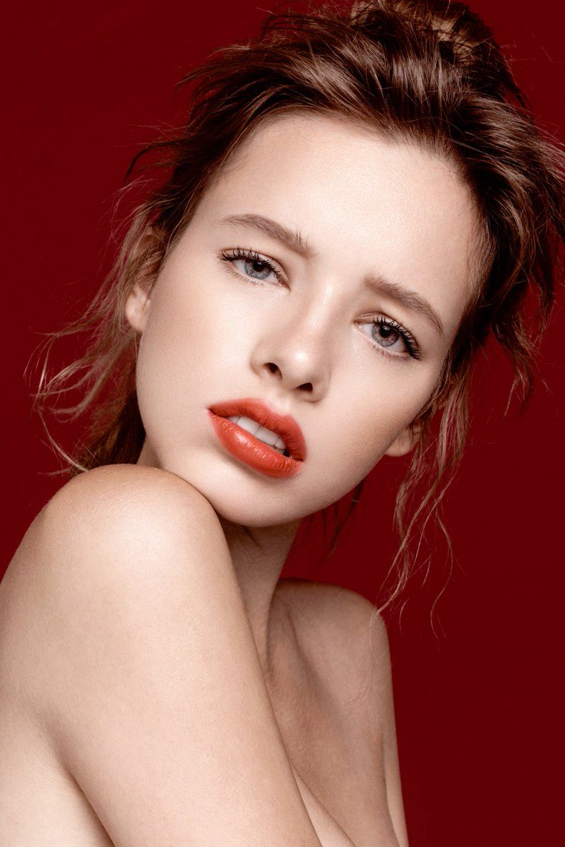 DLMBeauty's tweet photo. #happy #wednesday #makeup by @nicolakhamilton
#Photographer #JennCollins #Hair #AlexJamesFairbairn
#love #DLMLA https://t.co/fdlGSwwdST