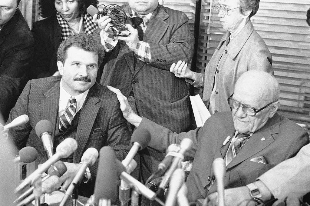 On this day in 1982, Mike Ditka officially became Da Coach. 👨🏽 #Bears