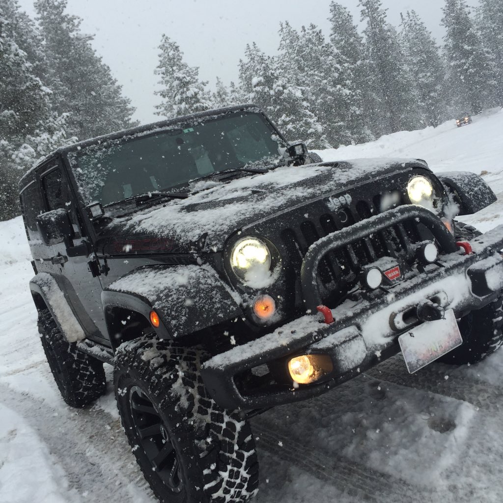 My1stJeep's tweet photo. The @AEVconversions 2.5 lift and the @goodyear duratrac were a perfect combo for the snow expedition @Jeep_Family https://t.co/dYRfruofEo