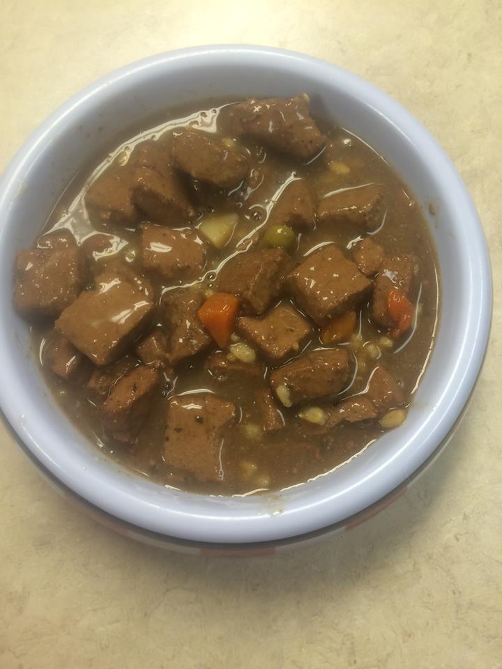 crtrfxrs's tweet photo. Pets LOVE our new Stews, stop in and get some for friend today! #stew #catfood #dogfood #petcare https://t.co/EzTTK4rRI3