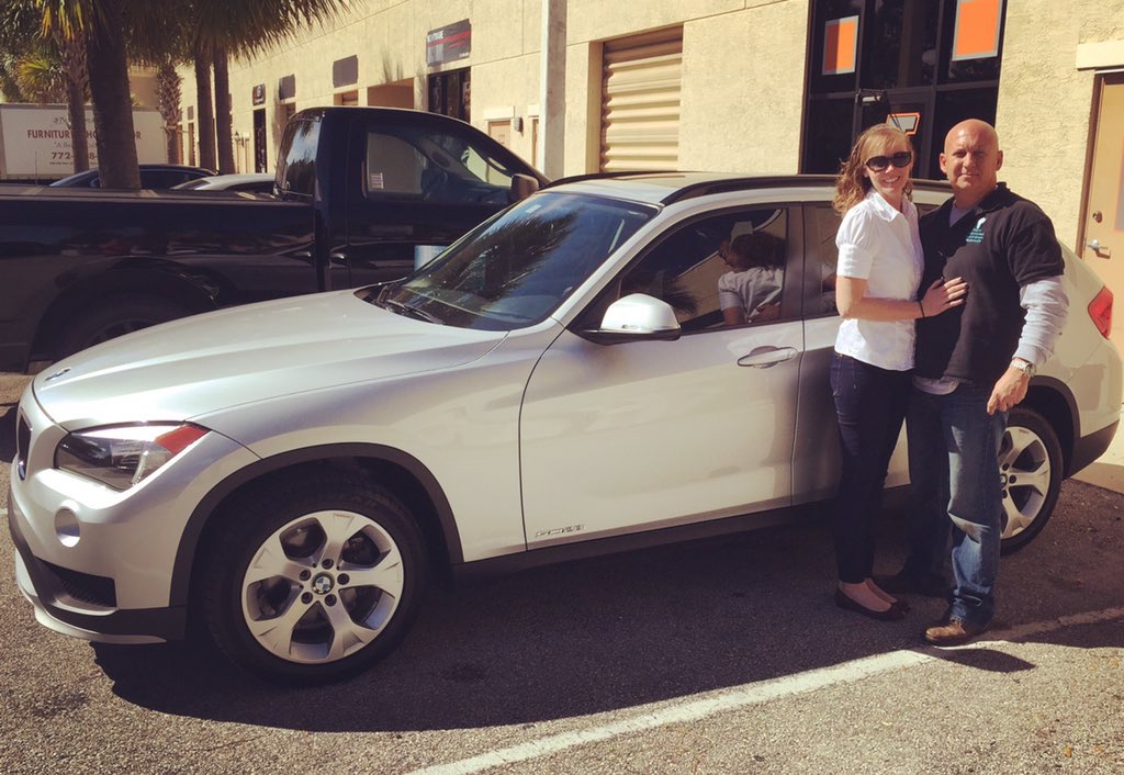 MelissaMGio's tweet photo. A new car calls for new window tint 🚘☀️😎 #loveit #bmw #berniece https://t.co/VHYtXg1Yqg