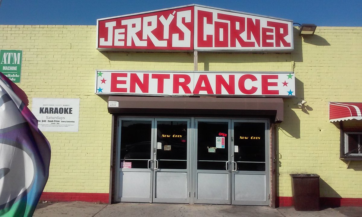 CustomCreation4's tweet image. @CustomCreation4 is located at Jerry's Corner 61st and Passyunk. Meet you at the corner!