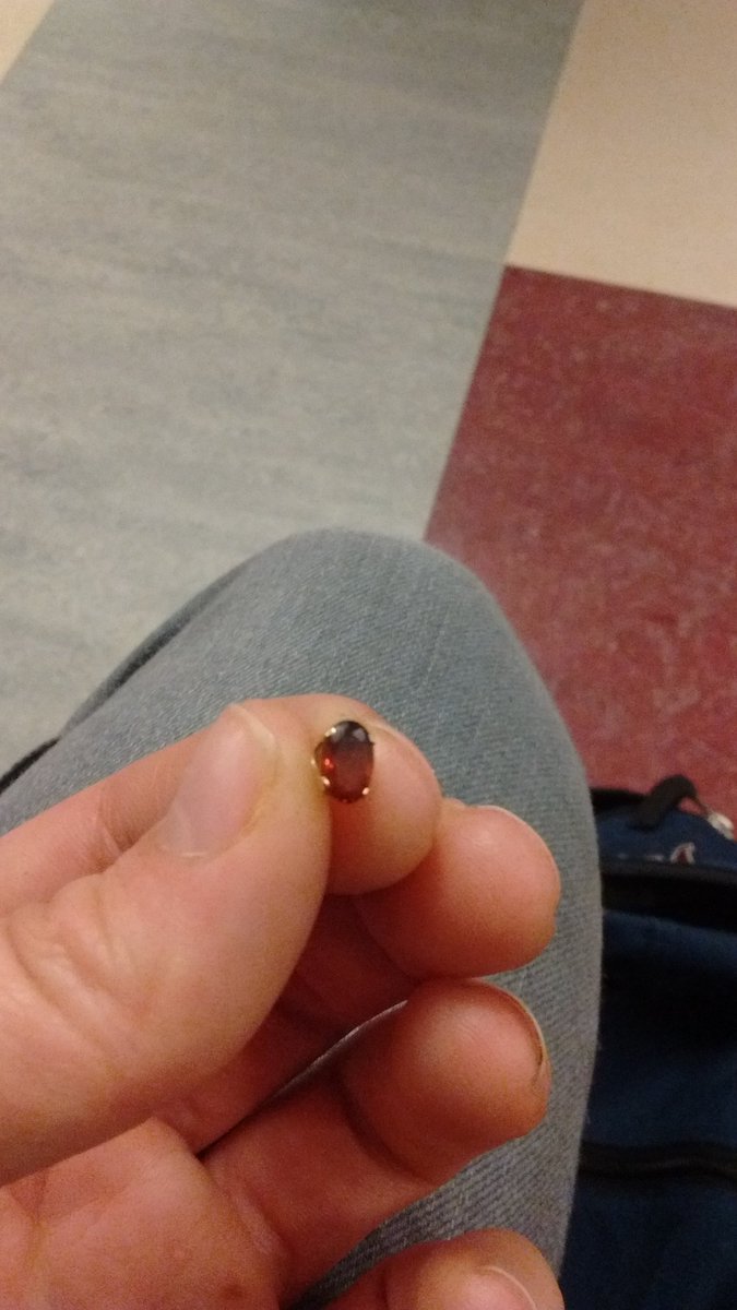 EmMSchaefer's tweet image. @CMUconfess2 @CMichCrushes lost the match to this today on campus. If anyone finds it please hmu