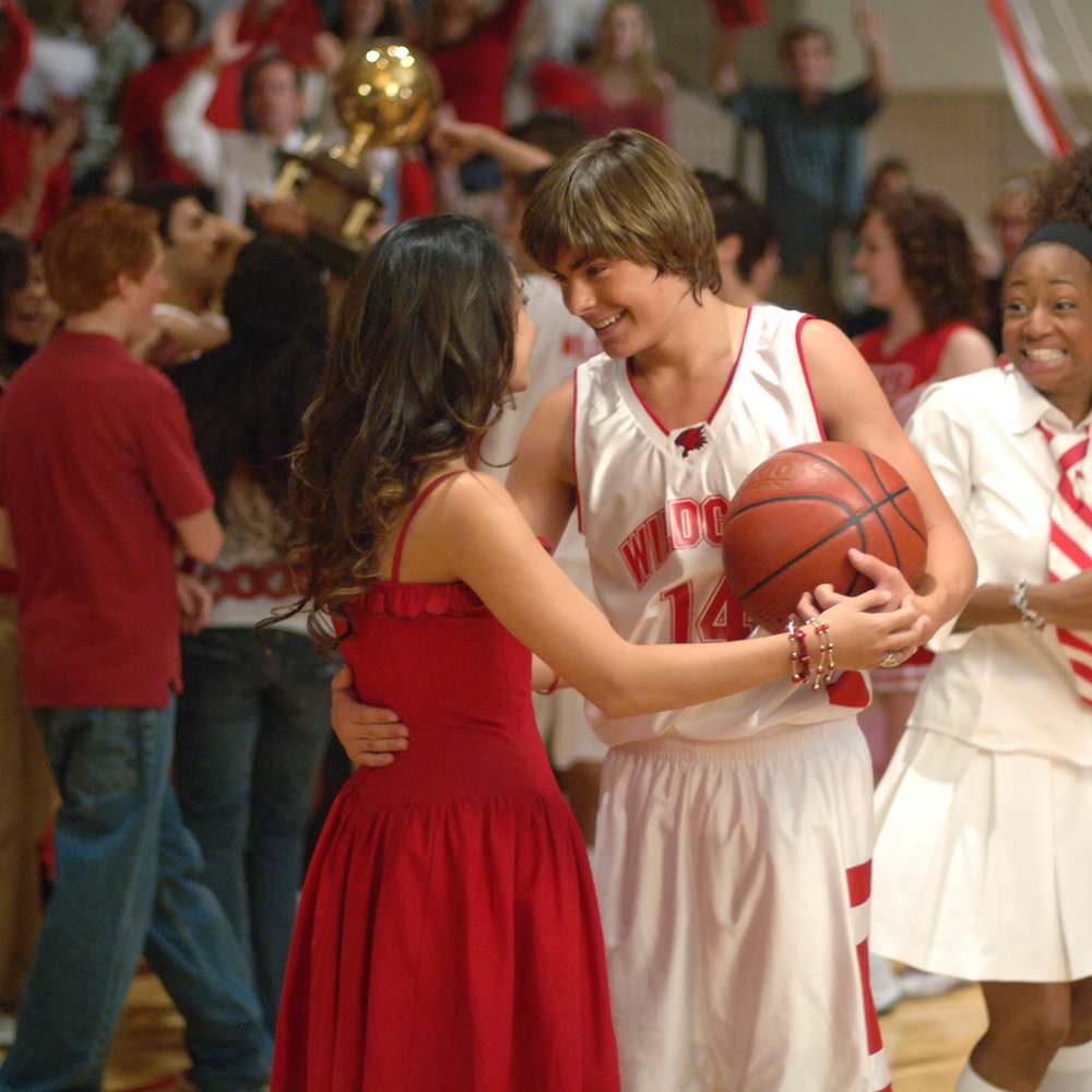 radiodisney's tweet photo. Relive all the music from #HighSchoolMusical with @OhMyDisneyMusic! #HSM10 https://t.co/Tw4f1yI8H6 https://t.co/NPm2NxTMIt