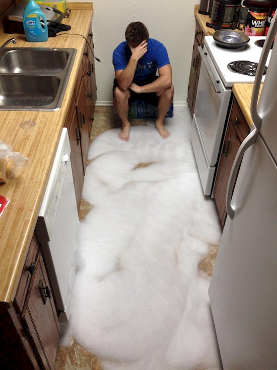 jajunk's tweet photo. 13 Roommates Who Run The Crazy Train https://t.co/gt5gsxTwLV https://t.co/cMY8EueQQI
