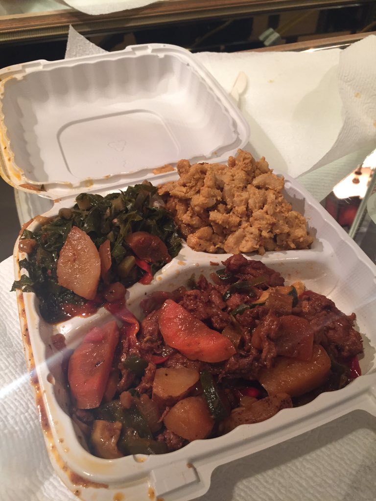 itslyssxx's tweet image. Being bad tonight but idgaf #landofkush