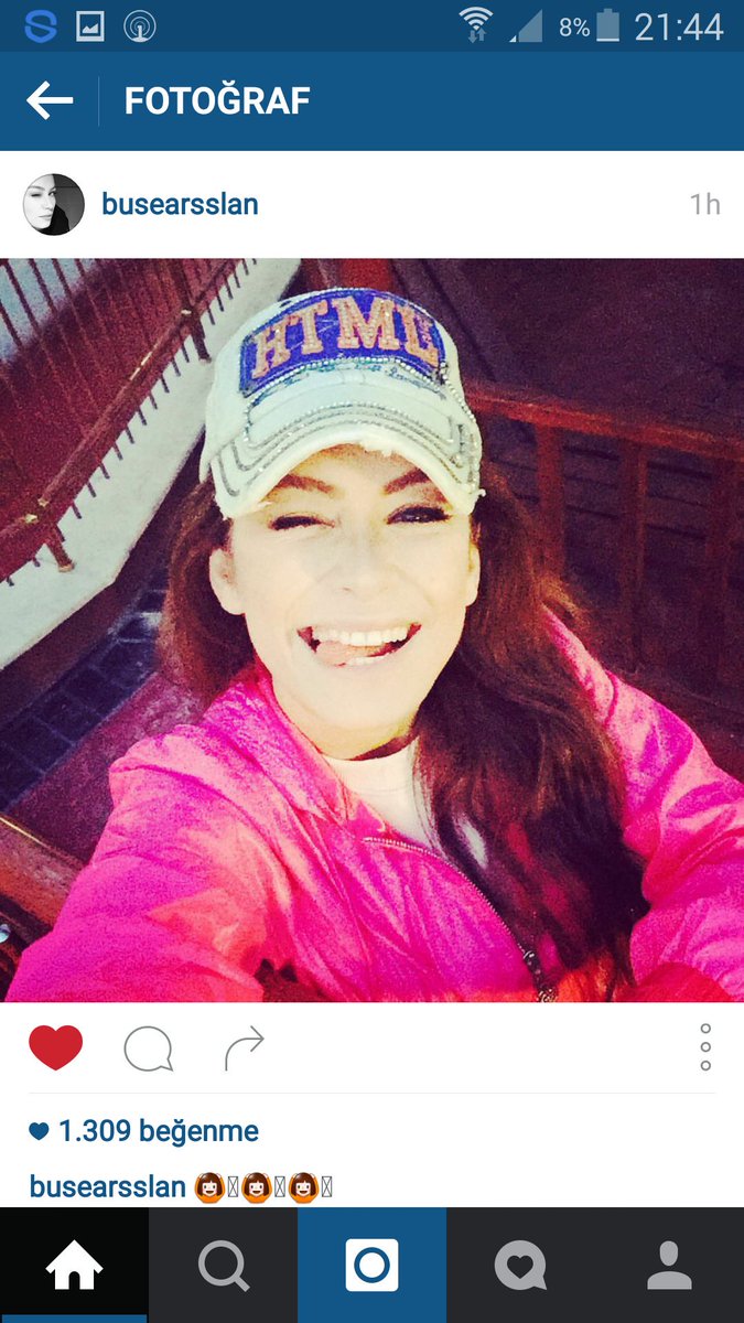 Sapkan olayım tak beni buse ❤❤ <a href="/busearrsslan/">Buse arslan</a>