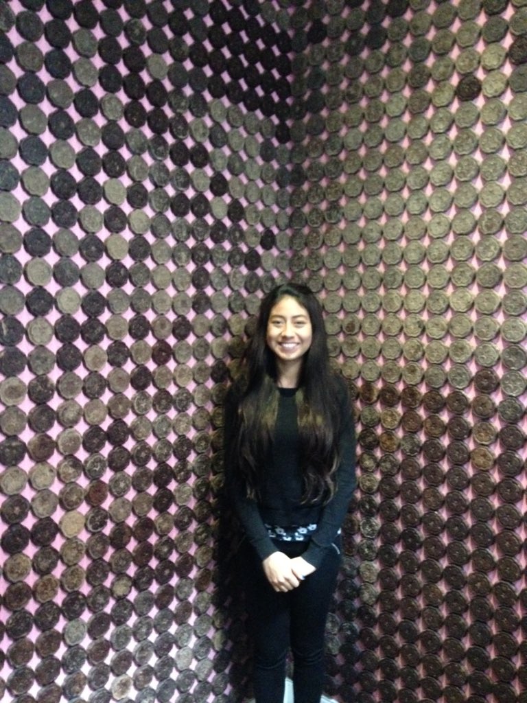 Maar_Av's tweet photo. Cuarto de chocolate https://t.co/OQgXZ4yqhl
