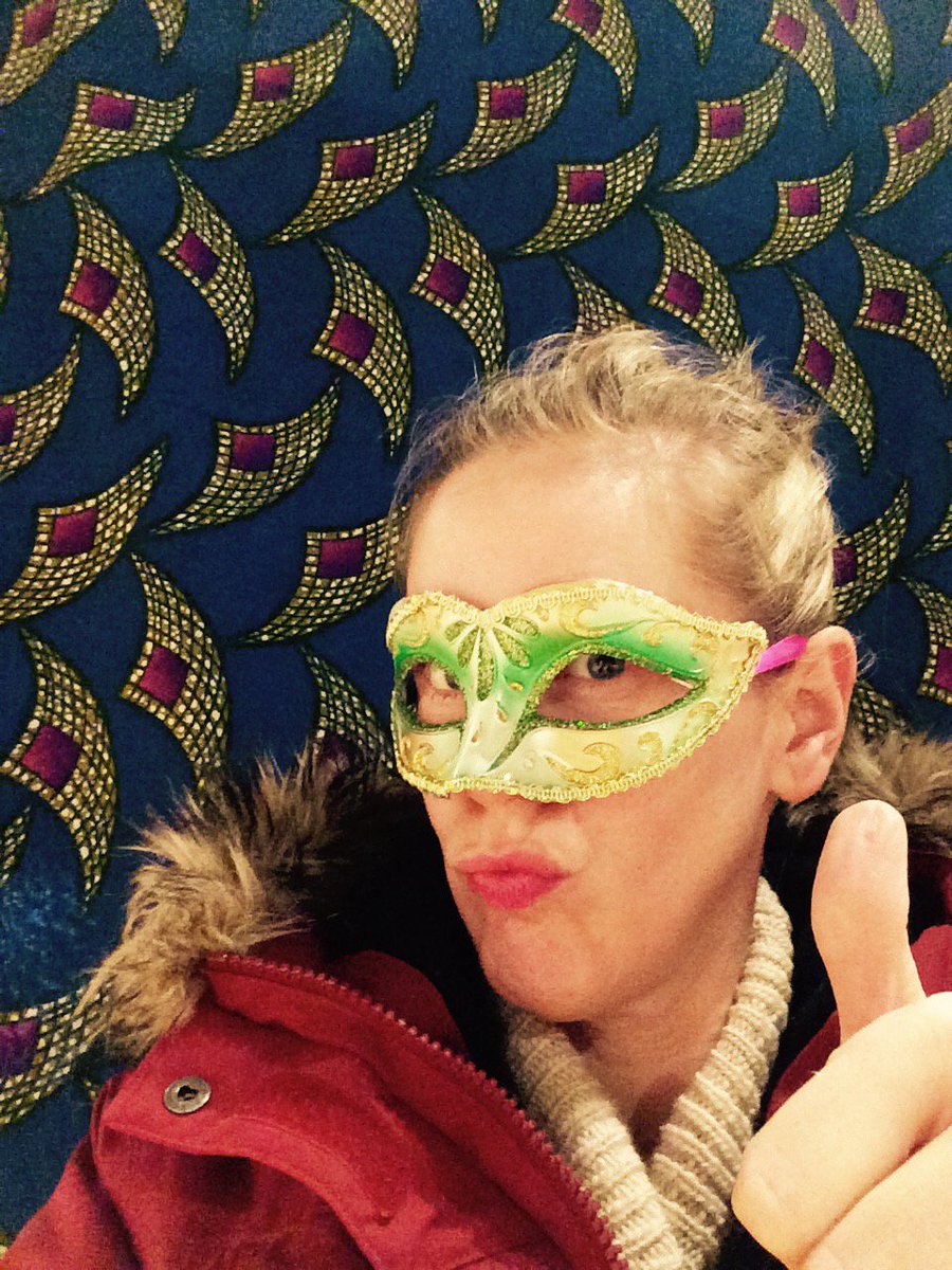 TheArtsCrusader's tweet photo. #africanthreads, #hackney style .@HackneyMuseum #MuseumSelfie ⚡️ https://t.co/JEOjbjzRqZ