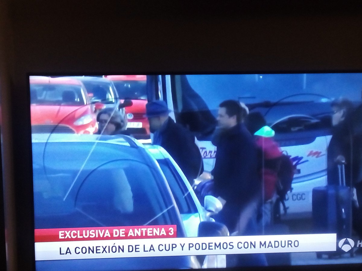 silviamtorresc's tweet photo. El entorno de ETA la CUP 
Y PODEMOS, de viaje a Venezuela.
Todos vinculados con MADURO.
El PSOE LO ACEPTA? https://t.co/GU8PnGFyhj