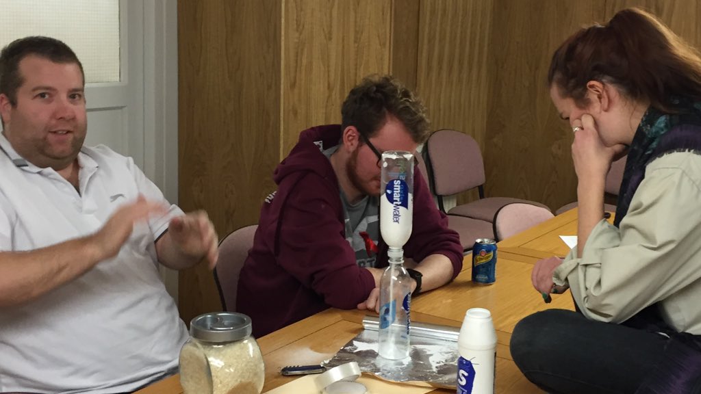 GLNScouts's tweet image. Teamwork! Making a minute timer #leadertraining #module8