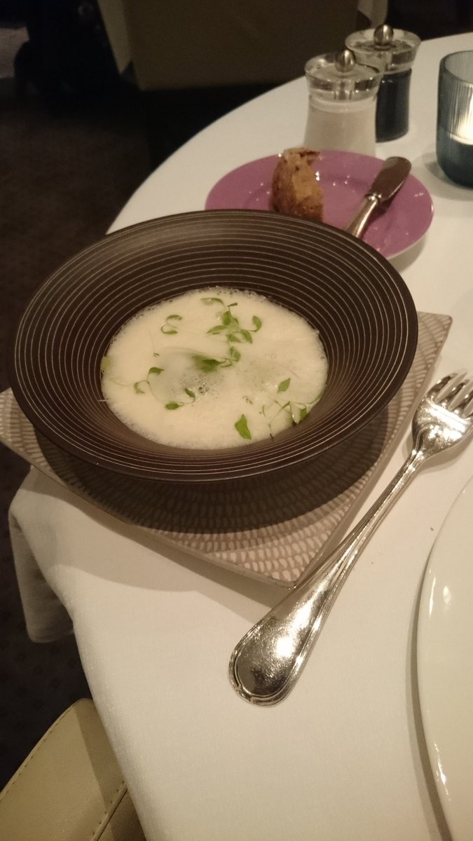 jpboulot's tweet photo. 2 Michelin stars restaurant in Rouen, Gill great expérience... https://t.co/anWOTAiXSd