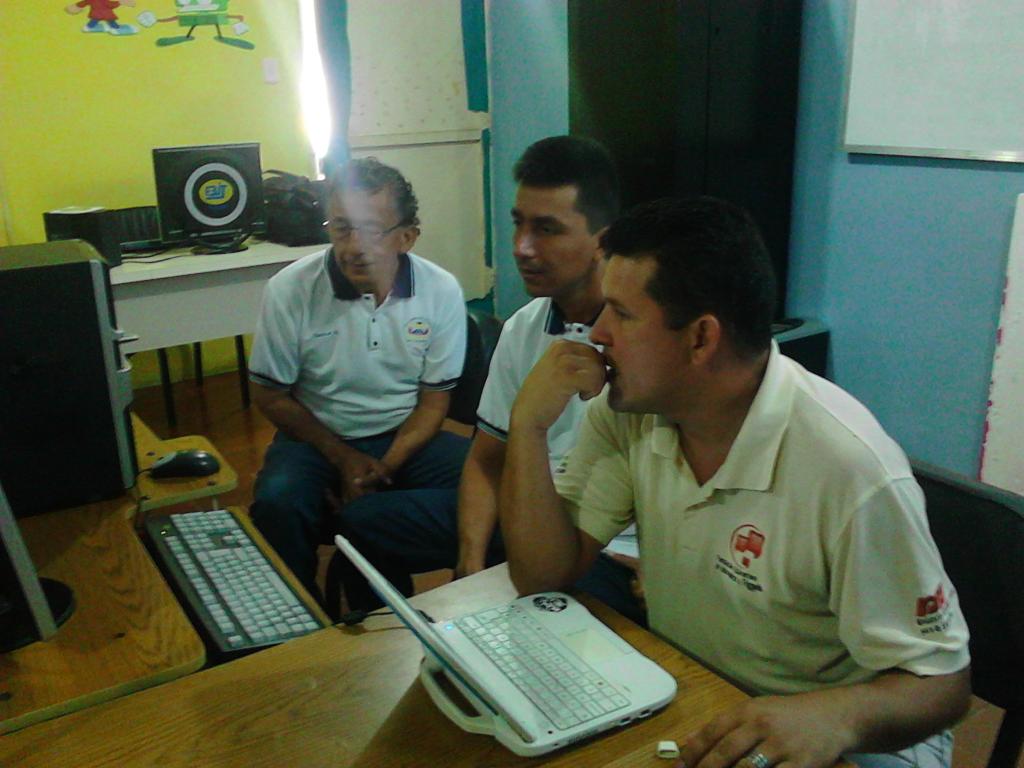 robertcbit's tweet photo. Bachilleres de institutos privados también fortalecen sus conocimientos en los Cbit de nuestra revolución@ajacquep https://t.co/kxVGC5TMAB