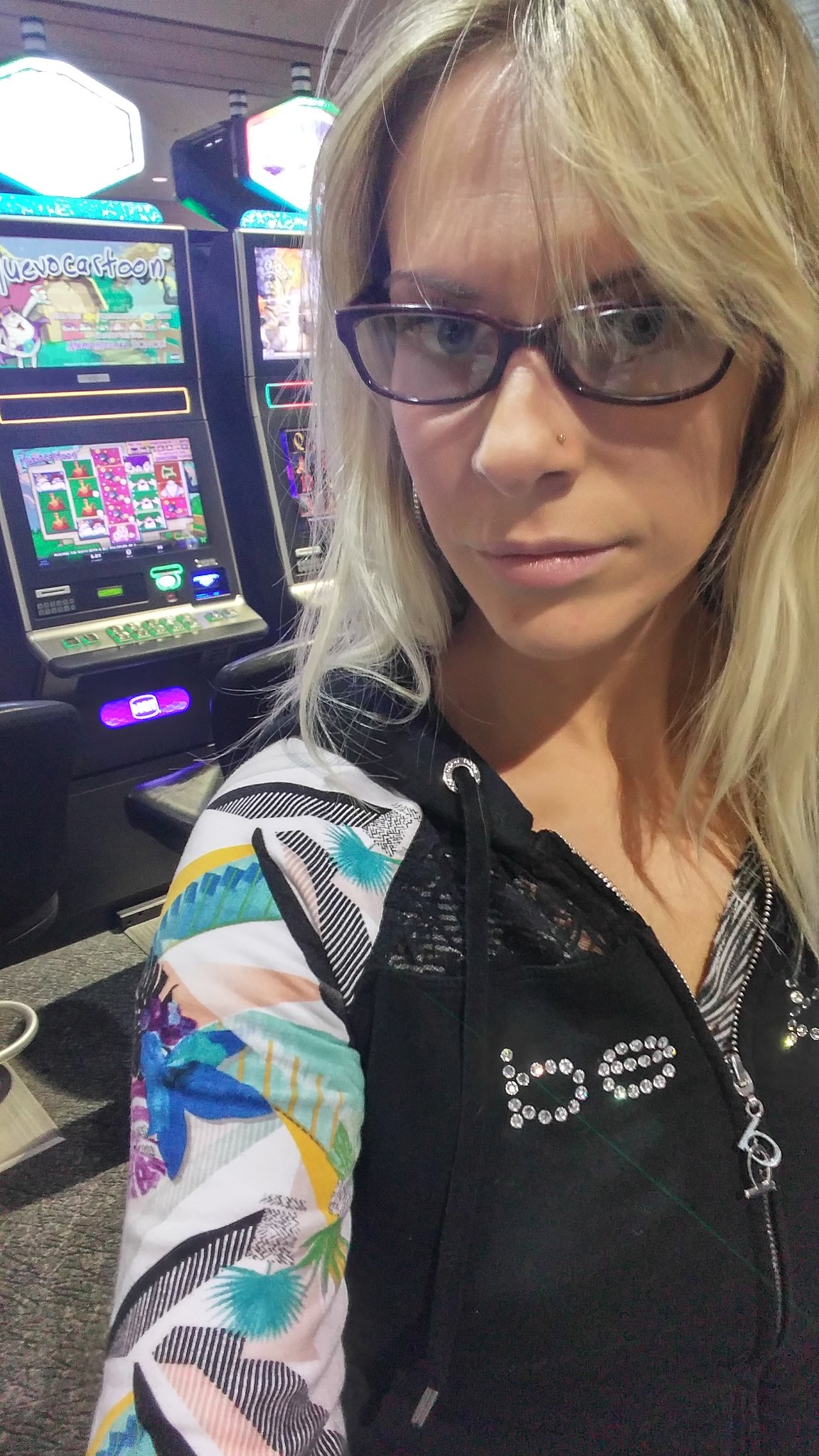 TW Pornstars - Vicky Vix ️ TOUR- NC, OH, Jax FL, Edison NJ. Twitter. I may look like a wreck