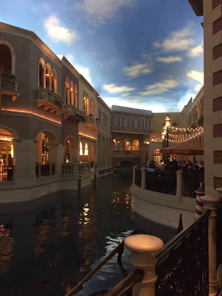 MyHBAJ's tweet photo. Thanks @Johntravisms for a great picture from @IBSVegas #IBSVegas #IBS2016 #HBAJackson #DoBusinessWithAMember https://t.co/NYuY00SadC