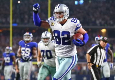 CoreValueSoft's tweet photo. The Business of Football - average NFL team is now worth $2B, 38% more than a year ago. https://t.co/SlAa9CNKJm https://t.co/mGDXQZoSjn