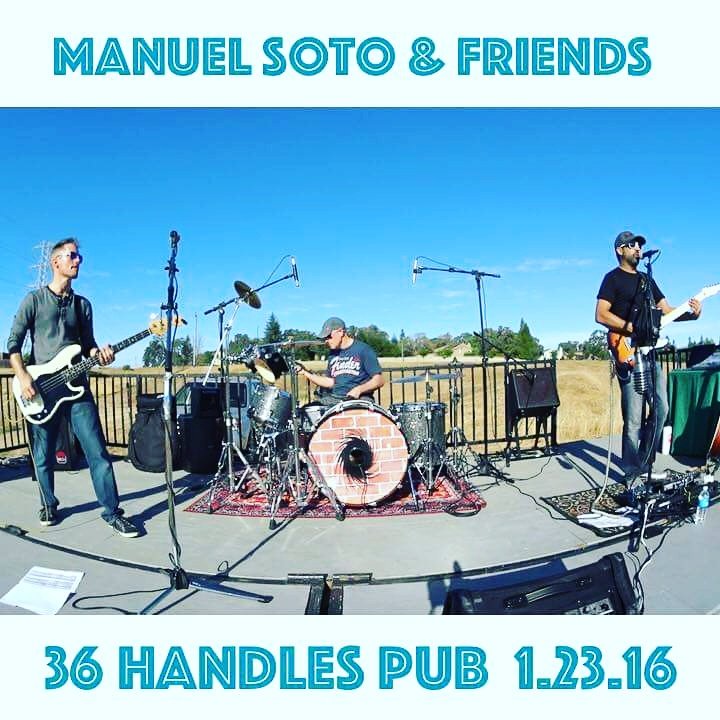 36HandlesPub's tweet photo. MANUEL SOTO AND FRIENDS!
#36handlespub #36Handles #livemusic #live #music #localmusic #ManuelSoto https://t.co/1IIUQ7wNWF