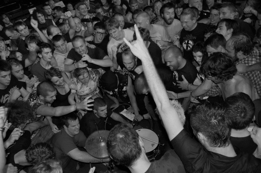 Pop-Punk Aesthetics tweet media