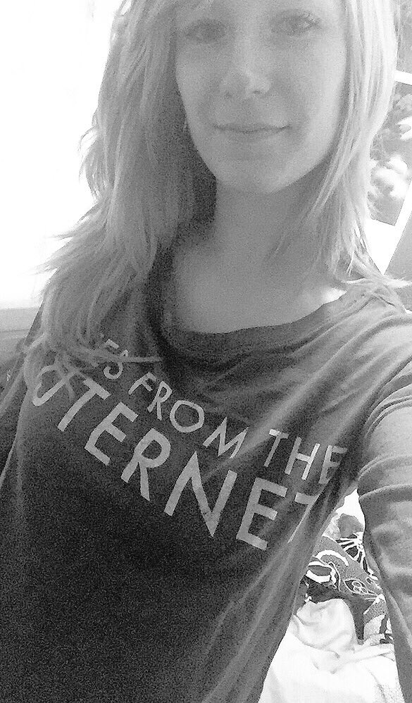 Laura_EManning's tweet photo. @JaredLetoMerch @JaredLeto the #NFTO one is suuuuper warm ❤️ https://t.co/lVfREuRix4