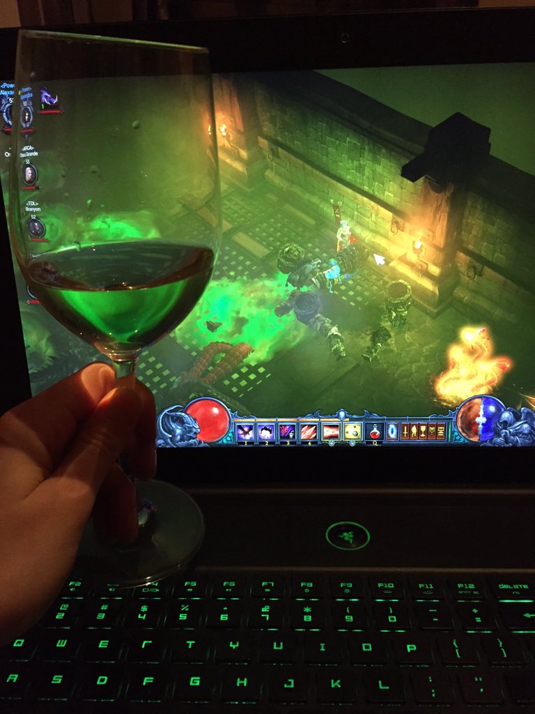 Power_Strangers's tweet photo. D3 and drinking. Not bad for Wednesday #D3Drinking https://t.co/HC6dWxQMov