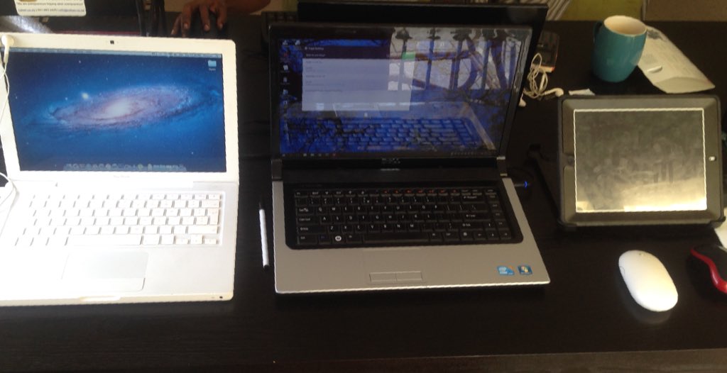 DMTotman's tweet image. My work setup the other day! #tech #techoverload