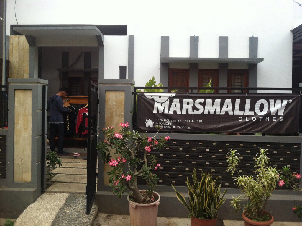 ClothMarsmallow's tweet photo. Sudah open , yuk mampir ke homestore kita guys . Jl. Sersan idris . no:67 bekasi selatan .  Grab it fast https://t.co/xEUfvyRwet