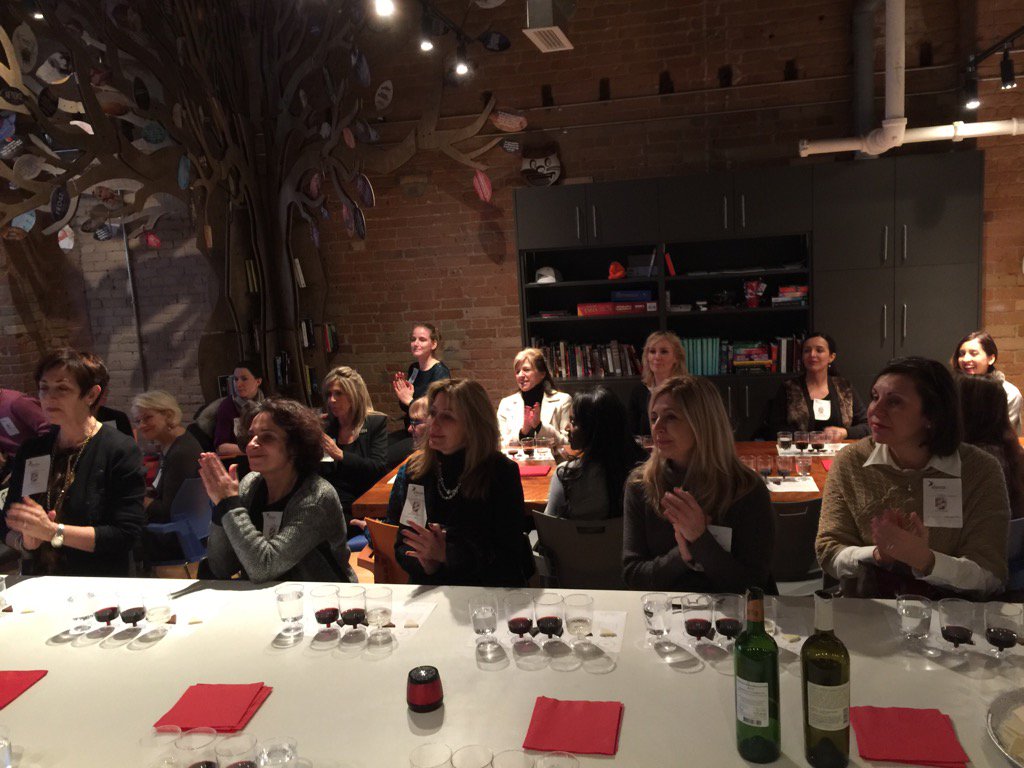 EllevateTOR's tweet photo. Sold out #chocolate and #wine event #Toronto with @LizPalmer_   @EllevateNtwk https://t.co/AfSUQIxfyP