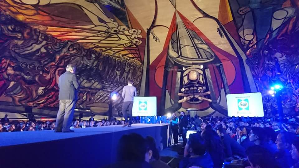 bitshakemx's tweet image. Alfredo Méndez,uno de nuestros fundadores,ganador del reto de diseño del nuevo trofeo de @Campuspartymx en #CPNight