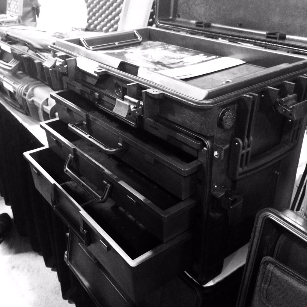 Cirina's tweet photo. Now THAT is a traveling toolbox! #explorercase @IntlSupplies 2 my kids-birthday? 😊 https://t.co/RJ99mPCFgV