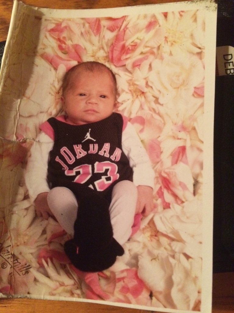 B_dankk's tweet photo. She's so big but she'll always be my little hoodlum #WalletPics https://t.co/rJKLIx3A2J