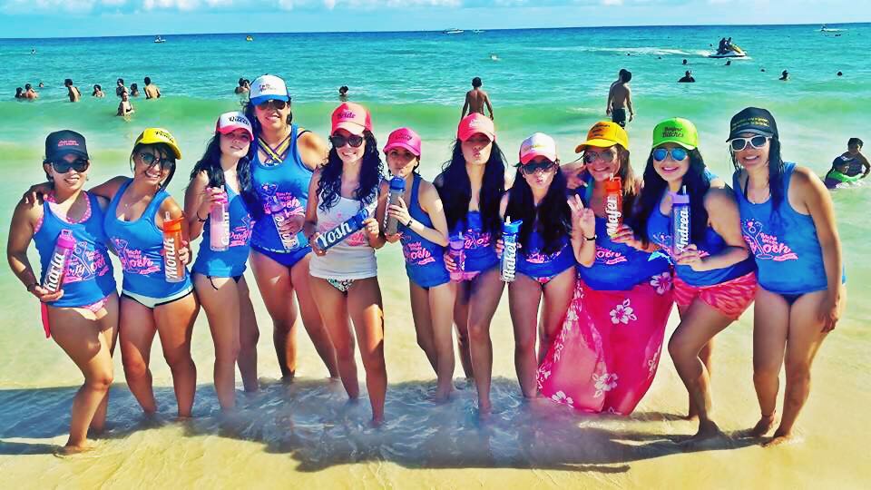Mafer_Mayen's tweet photo. 👙🍹🌊☀🎽🏊💍💎💒💐
#BacheloretteParty #bridesteam #bridesbitches #bachelorette #party #despedidadesoltera https://t.co/s3e4wzt7Ee