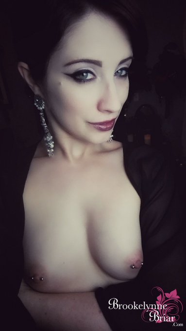 I'm on #MFC for a few hours: https://t.co/byJBmiKCqi  Stop on by and let's touch ourselves inapropriately<a href="/tag/mfc"class="tags">#MFC</a><a href="/tag/tmblr"class="tags"><span>#tmblr</span></a>