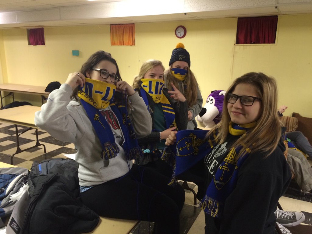 StFerdYG's tweet photo. @GenLifeSTL Making rosaries to pray for the unborn since we aren't able to be in Washington DC https://t.co/vnazu09vwC