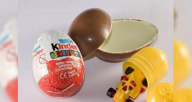 Bambina di tre anni muore soffocata dalla sorpresa Kinder dell'ovetto di cioccolata