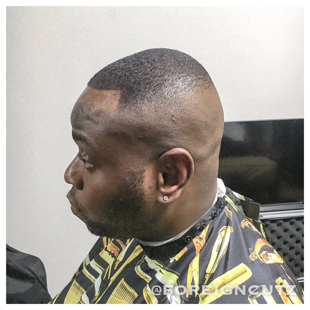 ForeignCutz's tweet photo. #foreigncutz #blackbarberinjapan #kingmidas #oster #work #wahl #andis #realbarber #rookiesontherise #yokosuka https://t.co/SV2eiEEaVF