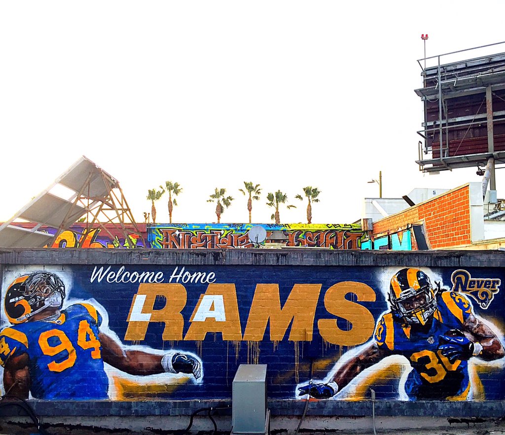 RamsNFL's tweet photo. We're going going, back back... https://t.co/uaIrQlIdlR