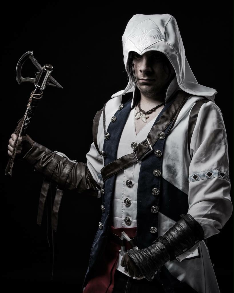 XaphanVehtis's tweet photo. #AssasinsCreed #ConnerKenway #Cosplay photo shoot, September 2015. Photos and Edits by @rouble1122 https://t.co/a5PSWQl2sj