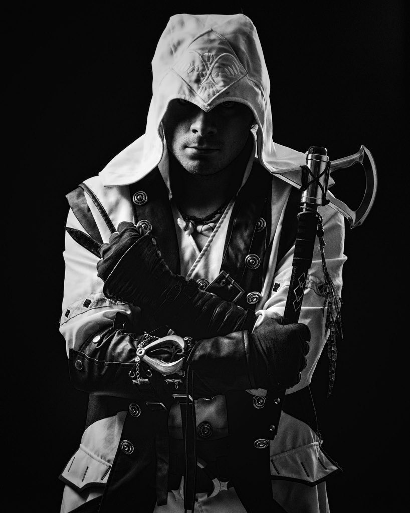 XaphanVehtis's tweet photo. #AssasinsCreed #ConnerKenway #Cosplay photo shoot, September 2015. Photos and Edits by @rouble1122 https://t.co/a5PSWQl2sj