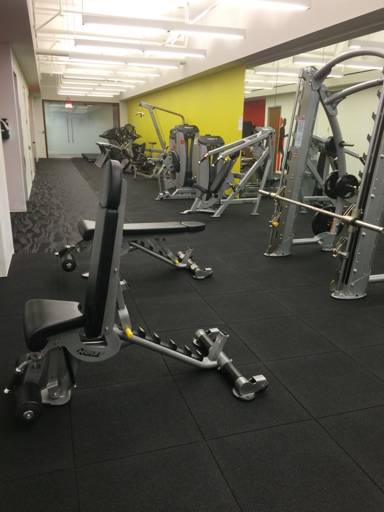 Gobbles_20's tweet photo. Midnight workout..this is when champions are made! Who am I kidding? I'm stuck at work avoiding #dctraffic #snowlock https://t.co/2e69mTcA0A