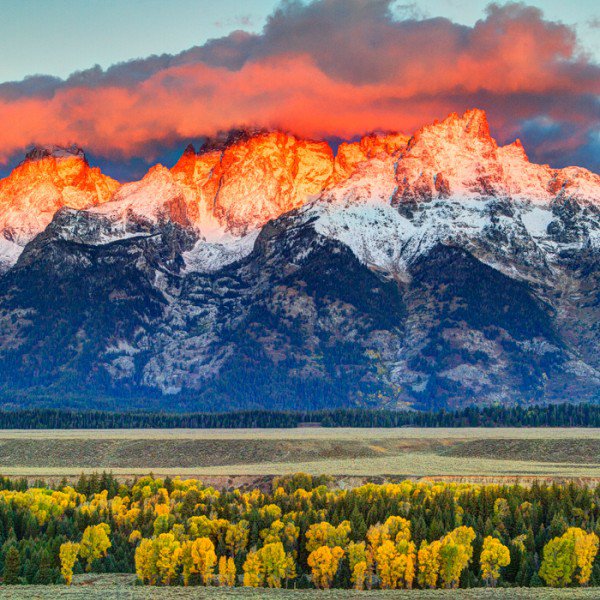 outsidemagazine's tweet photo. This national parks gallery will inspire you to plan your next trip: https://t.co/ukKW1PjKa7 https://t.co/1QFsu7BH6G