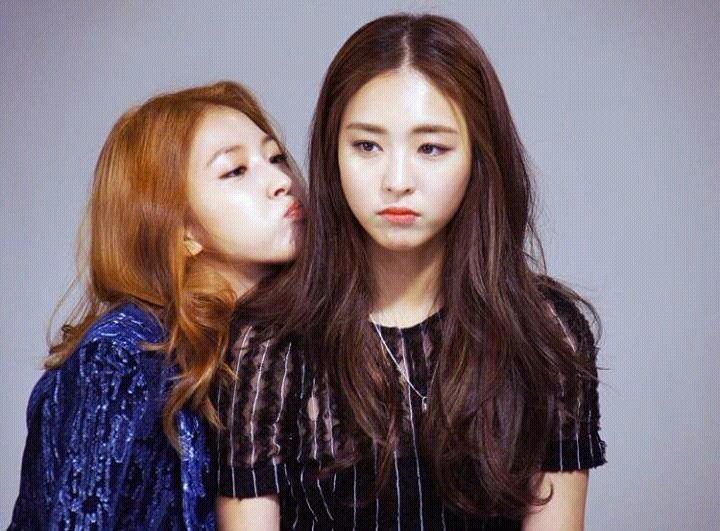 InvinsibleBenZ's tweet photo. Awwwwwwww BoA and Yeonhee sooo cutee 2gether >\\\\\\\\\< https://t.co/CaFEWhZUAB