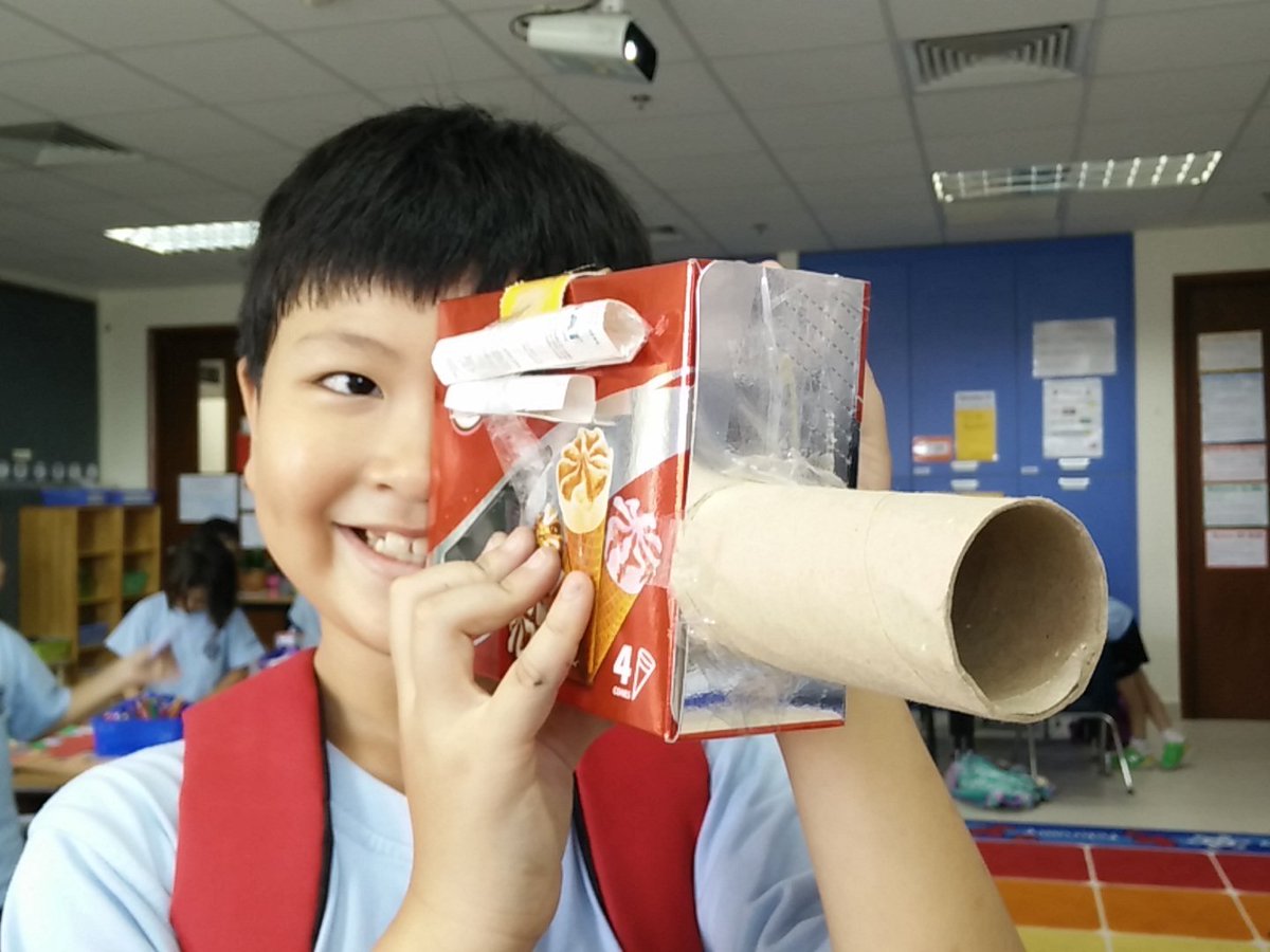 MrGregsClass's tweet photo. Maker time adventures: "I made a video camera out of boxes by myself!" https://t.co/SG3PH4kQph