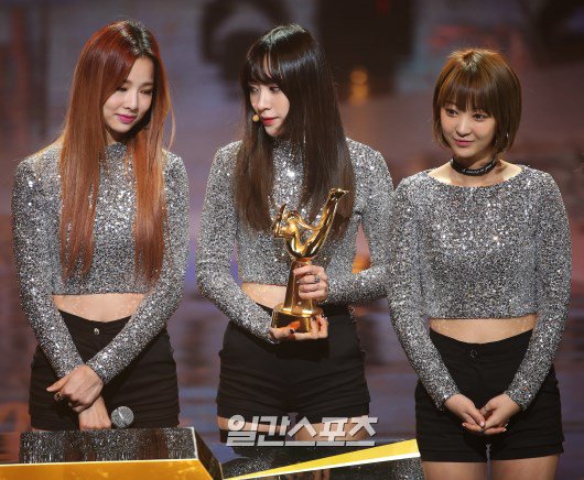 HANI92_EXID's tweet photo. #30thGoldenDiscAwards https://t.co/TyB54BybUl