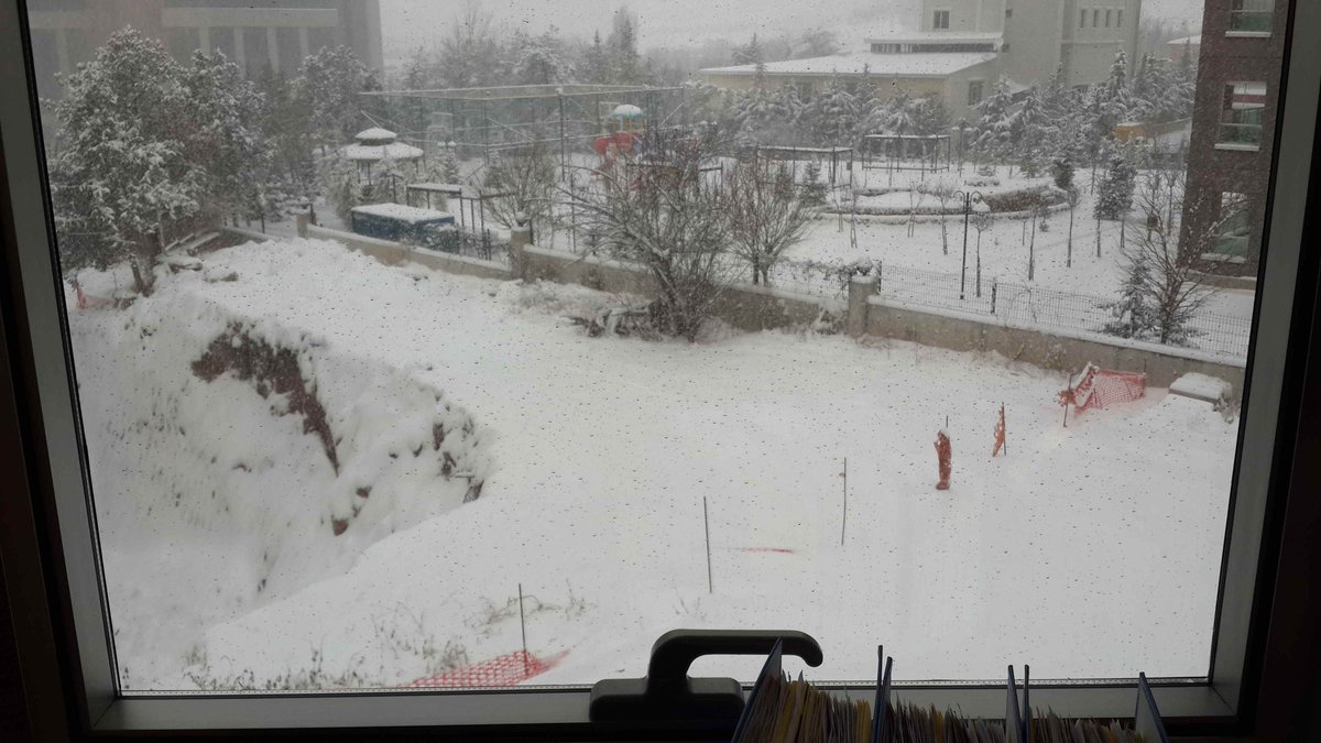 obahce's tweet photo. Kar tatilinde Aktif Egitim-Sen mesaisi her zaman ki saatinde başladı ve devam ediyor. ... https://t.co/GRhuNUhF4f