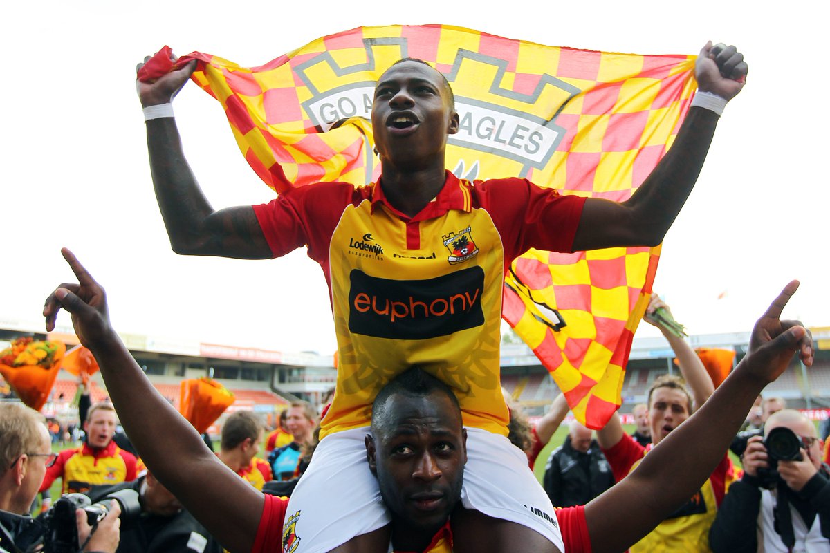 Time flies when you're having fun! Celebrating the promotion with Go Ahead Eagles in 2013 #QP24
