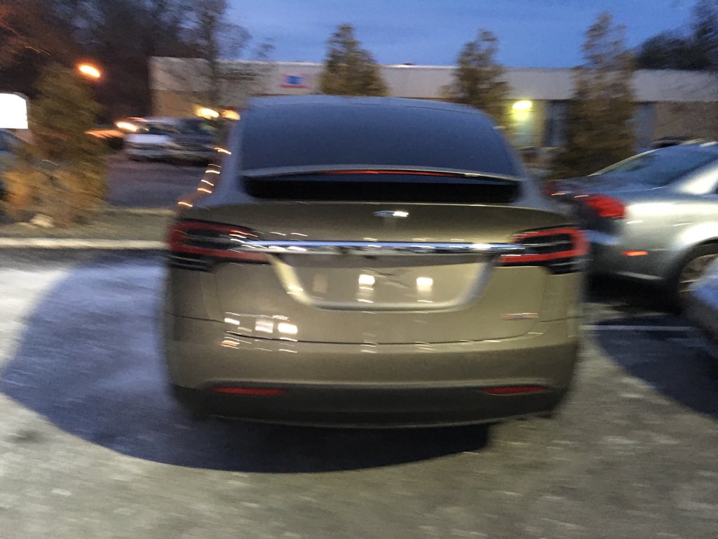 TeslaRoadTrip's tweet photo. Spotted at Westchester Mt. Kisco service center last night! https://t.co/mvZIaXS0dH