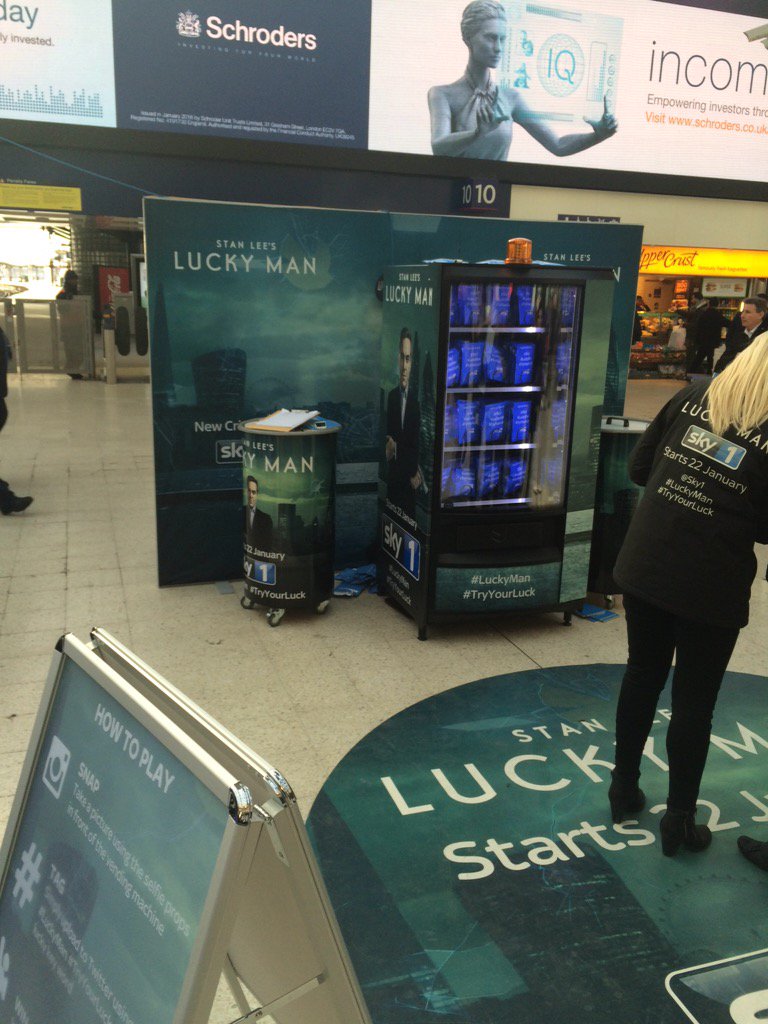 bathlock4's tweet photo. Hoping for a big prize in waterloo with @sky1 #LuckyMan #sky1waterloo https://t.co/pXjHvbRXnu